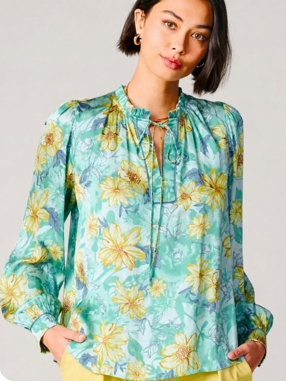 Current Air NEW Tropical Floral Satin Tie Neck Peasant Blouse Top SZ Medium Boho